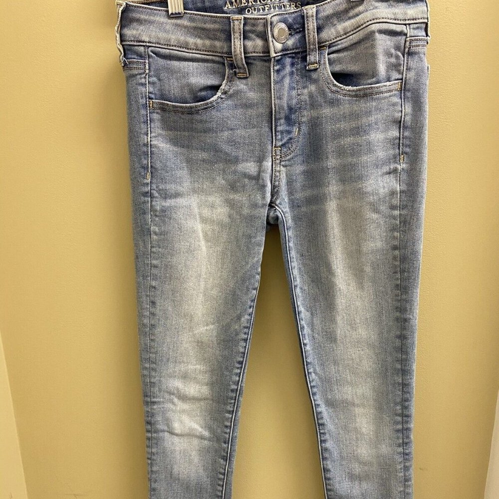 American Eagle Womens Light Wash Super Super Stretch Jegging Jeans size 2 R